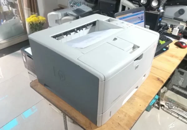 Máy in a3 HP 5200